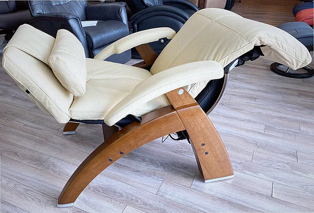 Human Touch PC-600 Power Silhouette Perfect Chair Recliner Ivory Premium Leather